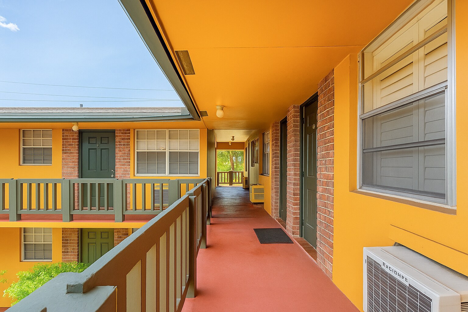 Building Photo - 1702 McKinley St