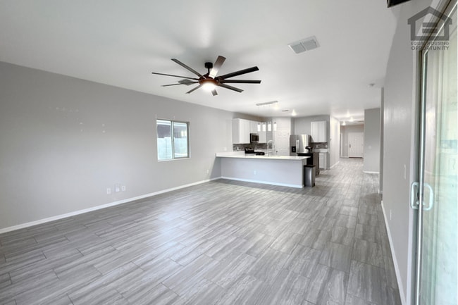 Building Photo - 5Bed/3Bath House at Northern Pkwy/El Mirage Rd! Ready for Immediate Move-In!