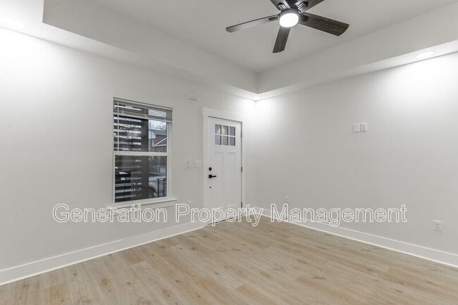 Building Photo - 1124 Garfield St