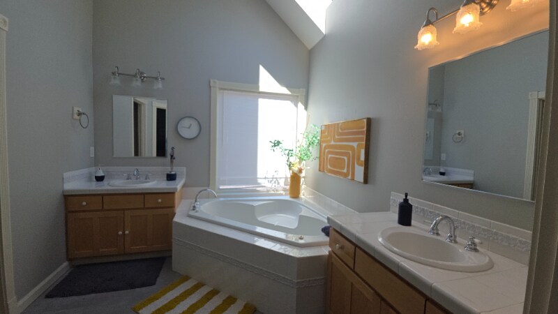 Building Photo - 13518 SW Hillshire Dr