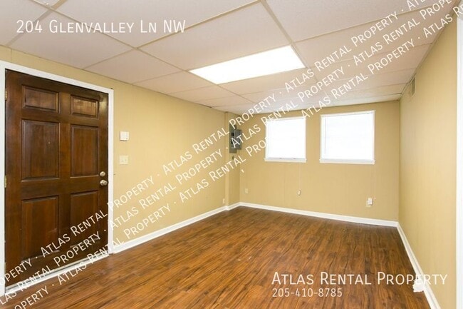 Building Photo - 204 Glenvalley Ln NW