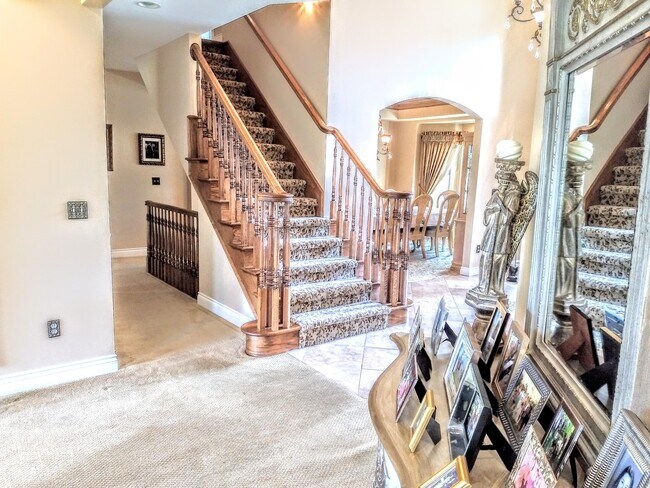 Building Photo - 6768 Merrick Dr