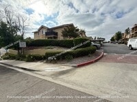 Building Photo - Nice Home For Rent