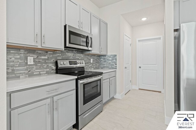 Building Photo - FULLY FENCED, LIKE NEW 3/2/2 IN DESIRABLE INDIAN TRAILS