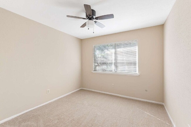 Building Photo - 8915 Beau Monde Dr