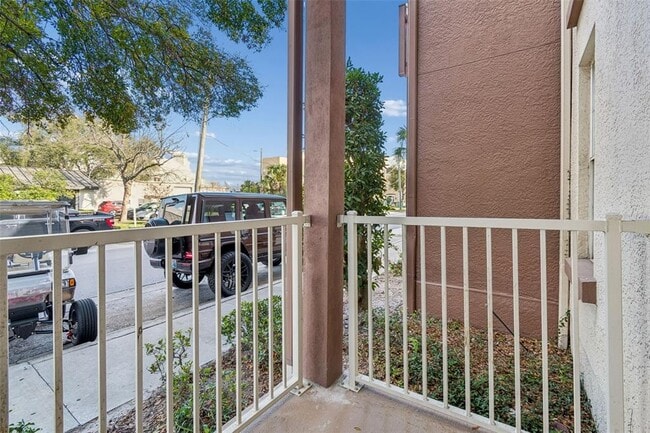 Building Photo - 501 S Moody Ave