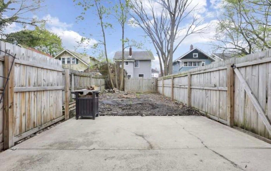 Building Photo - 39 W Ramlow Alley