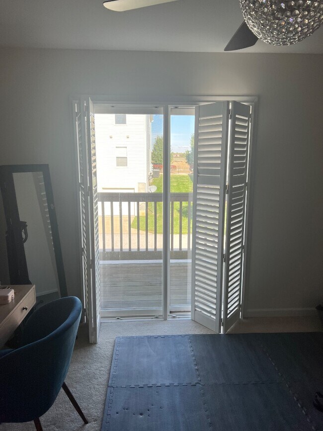 Building Photo - 717 Tower Grove Dr