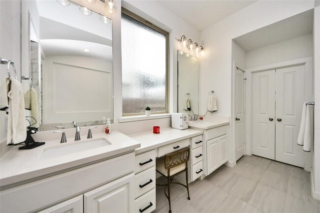 Building Photo - 23619 Bottlebrush Terrace Trl
