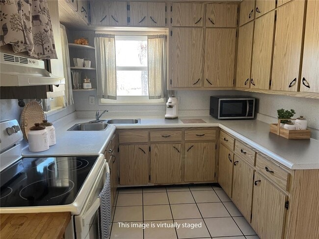 Building Photo - 321 San Jose Dr