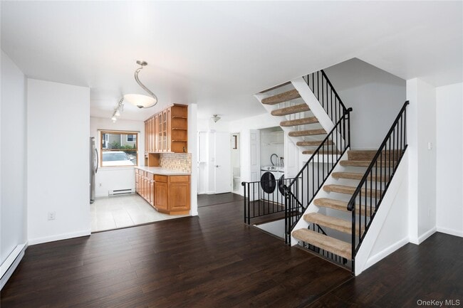 Building Photo - 14 Brewster Woods Dr