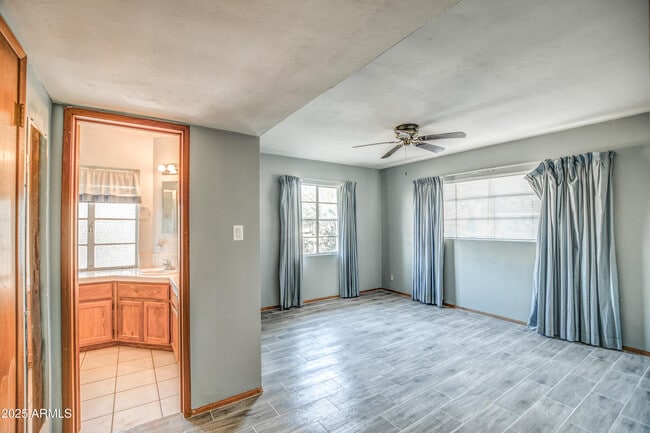 Building Photo - 8235 E Virginia Ave