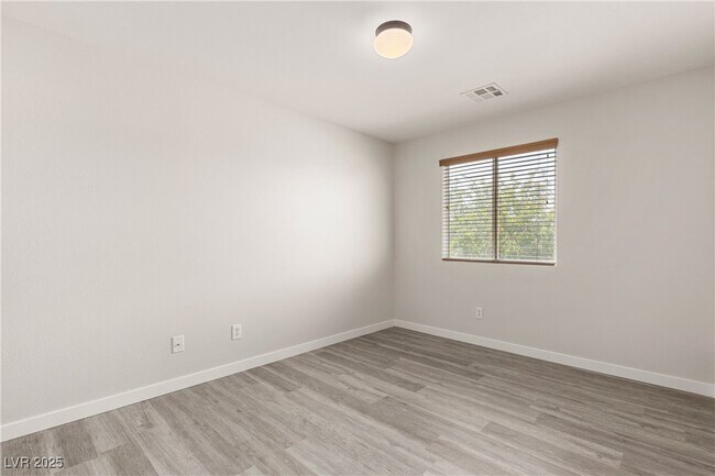 Building Photo - 218 Lantana Breeze Dr