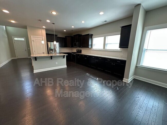 Building Photo - 850 Longleaf Pine Pl