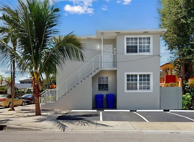 Building Photo - 200 SW 19th Ave