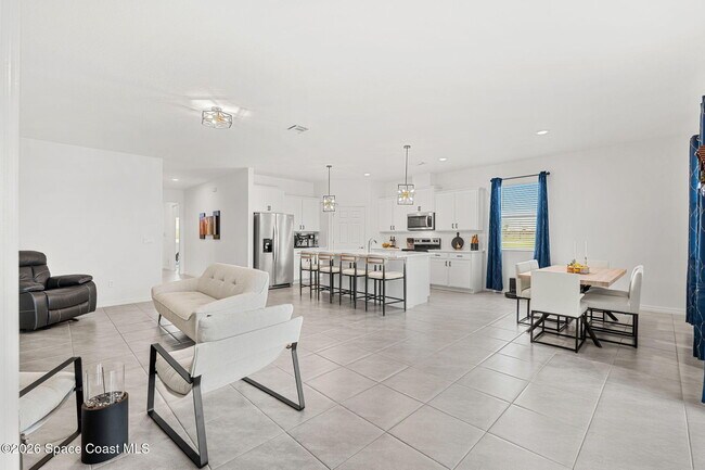 Building Photo - 1586 Criswell Ln SE