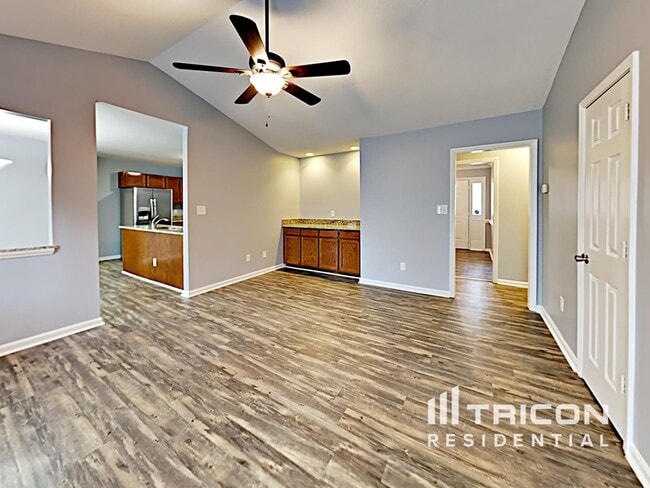 Building Photo - 7226 Amarillo Dr