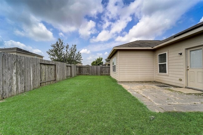 Building Photo - 315 Apache Field Ln