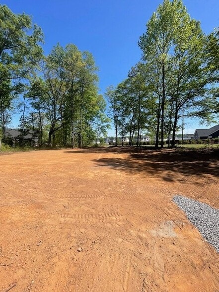 Building Photo - 960 Goodjoin Rd