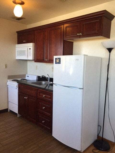 Floorplan - 2028 Dwight Way