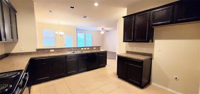 Building Photo - 121 Tennyson St