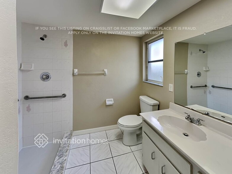 Building Photo - 23112 Donalda Ave