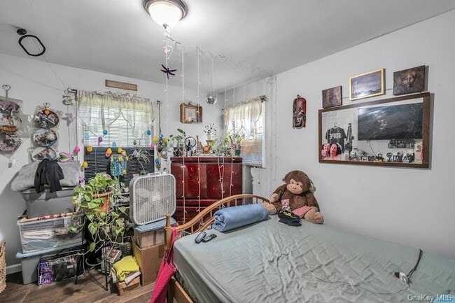 Building Photo - 13 Carr Ln