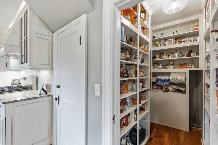 Building Photo - 507 Georgetown Rd NW