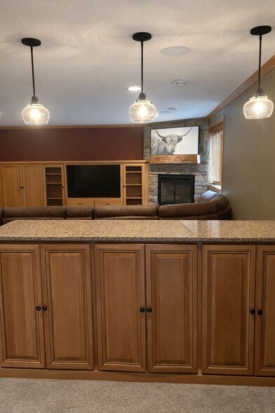 Building Photo - 2489 Schneider Ct