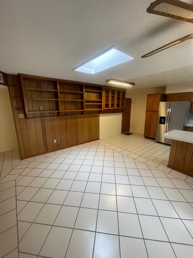 Building Photo - Charming 4 Bedroom/2 Bathroom House Near NMSU