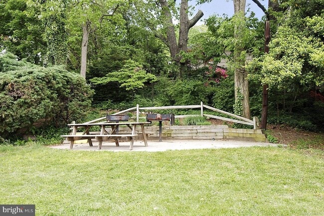Building Photo - 203 Severn River Rd