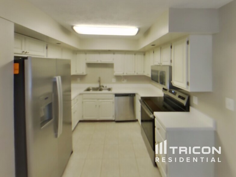 Building Photo - 1650 Elkwood Ct