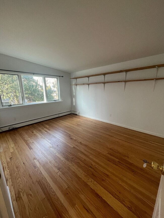 Building Photo - 4 Bed / 2 Bath Home Near Virginia Park | Flexible Lease Start Date