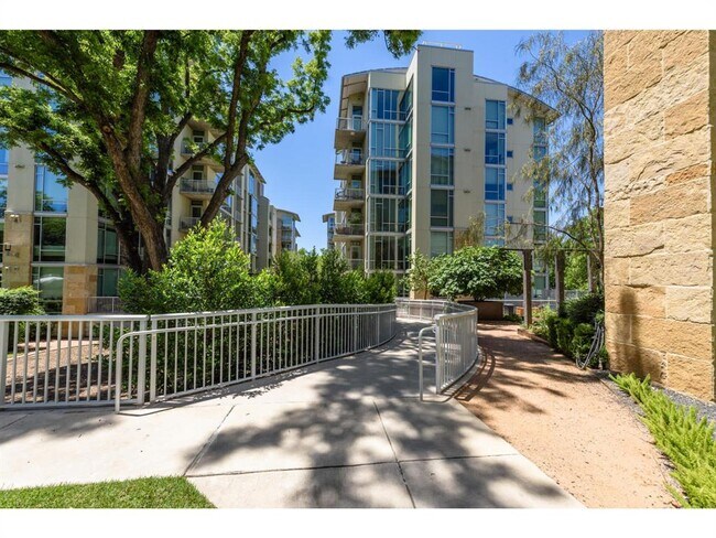 Building Photo - 1600 Barton Springs Rd