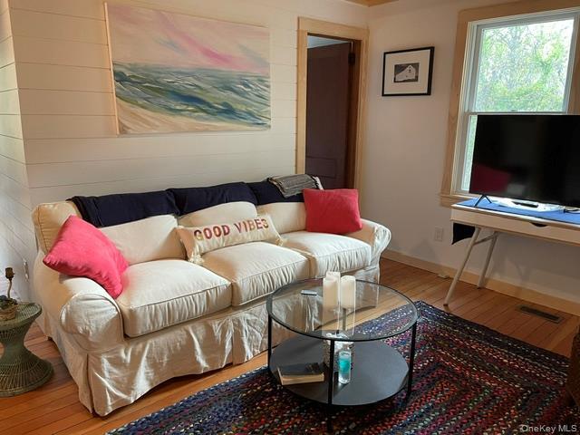 Building Photo - 24 Cliff Way