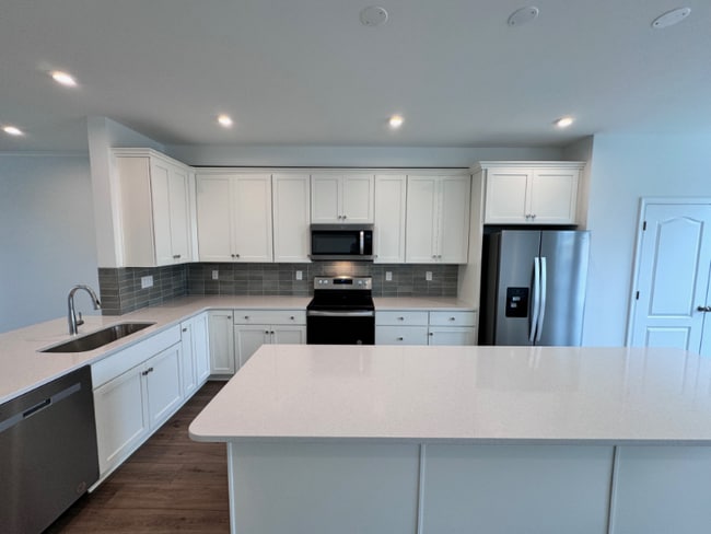 Building Photo - 3140 Eton Pl