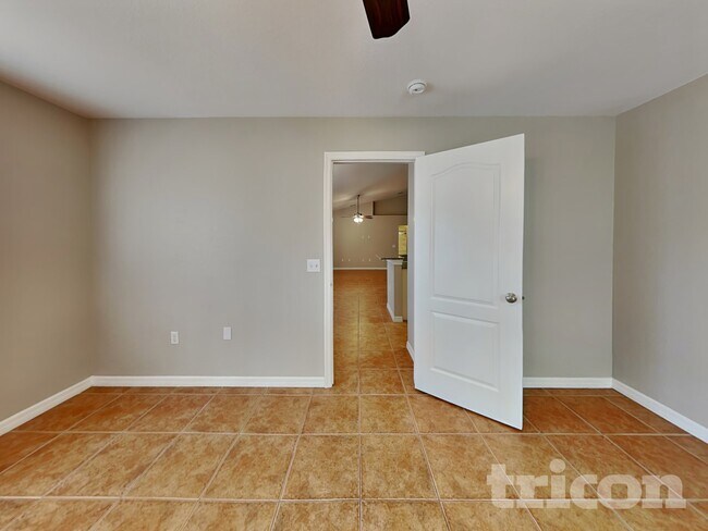 Building Photo - 6001 White Tail Loop