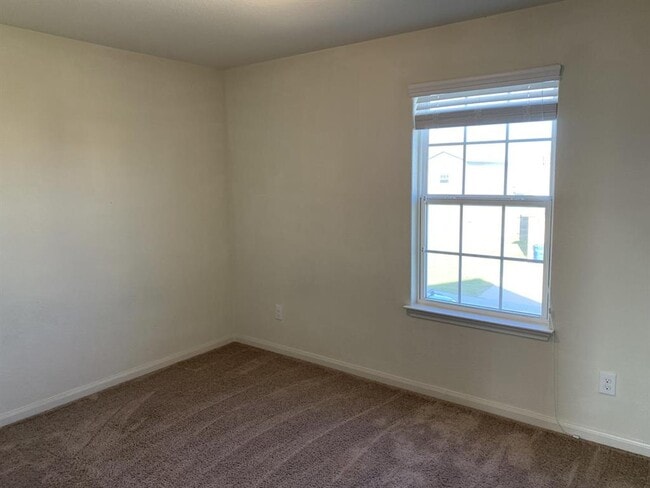 Building Photo - 217 Denson Ln