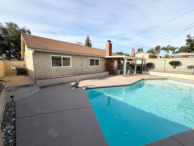 Building Photo - Refined 3 Bedroom Pool Home in Premier Diamond Bar Neighborhood