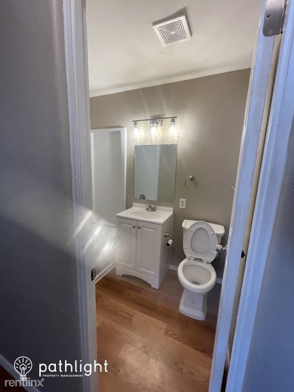 Building Photo - 4 br, 2 bath House - 1220 Garcia St NE UNIT