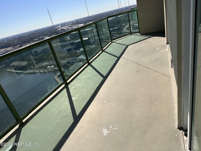 Building Photo - 1431 Riverplace Blvd