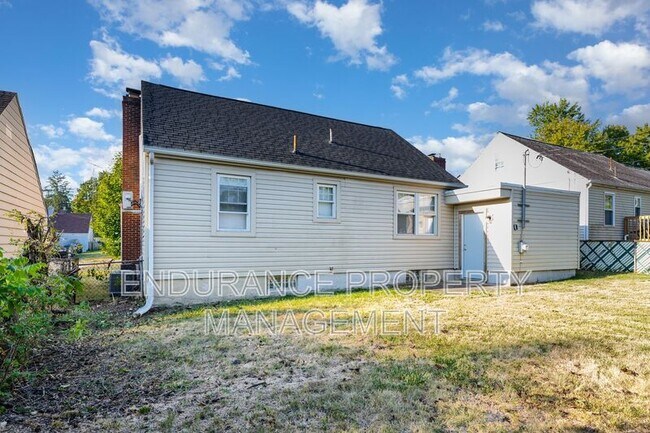 Building Photo - 359 Castlewood Ave