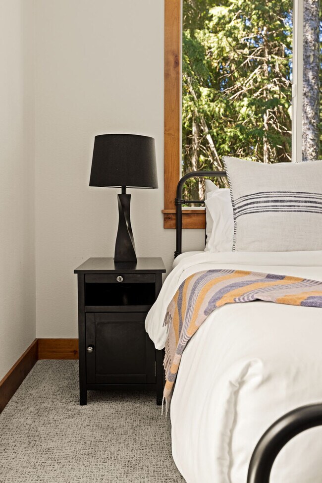 Building Photo - 89192 US-26