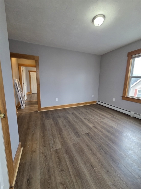 Building Photo - 39 Blossom St