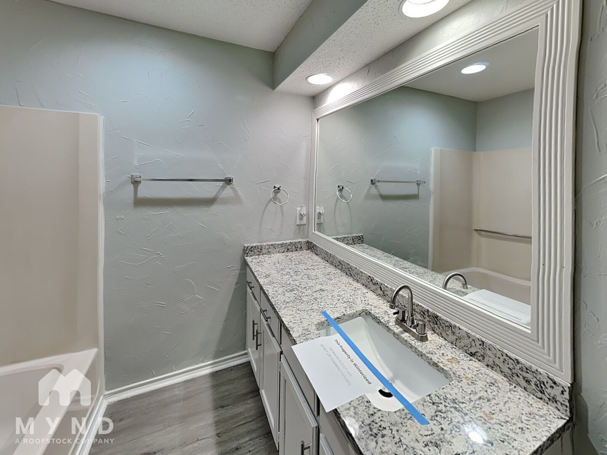 Building Photo - 6518 Oak Forest Ct