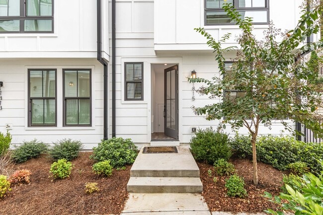 Building Photo - 1815 Gotham Ln NE