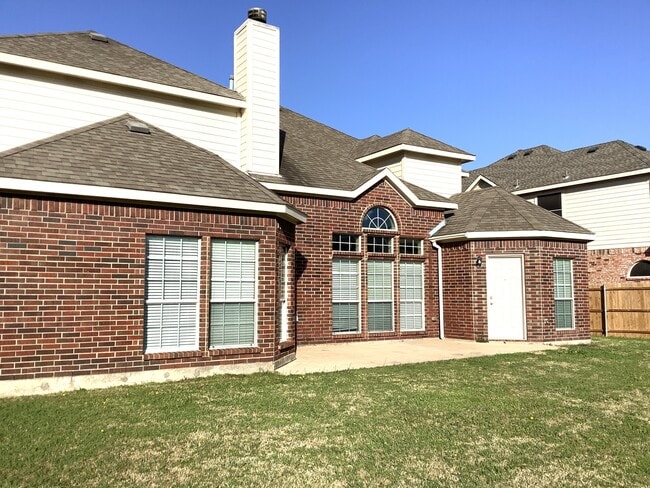 Building Photo - 107 Monticello Dr