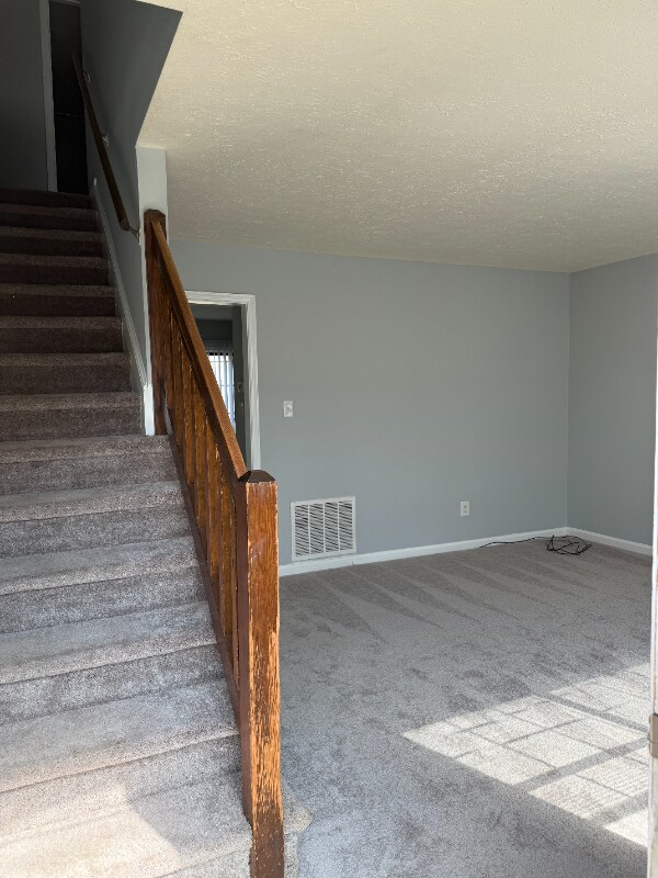 Building Photo - 23 Ferguson Dr