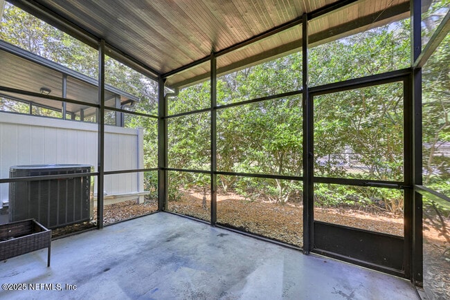 Building Photo - 7546 Scarlet Ibis Ln