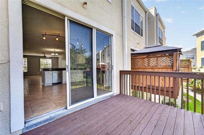Building Photo - 3186 Bayshore Oaks Dr